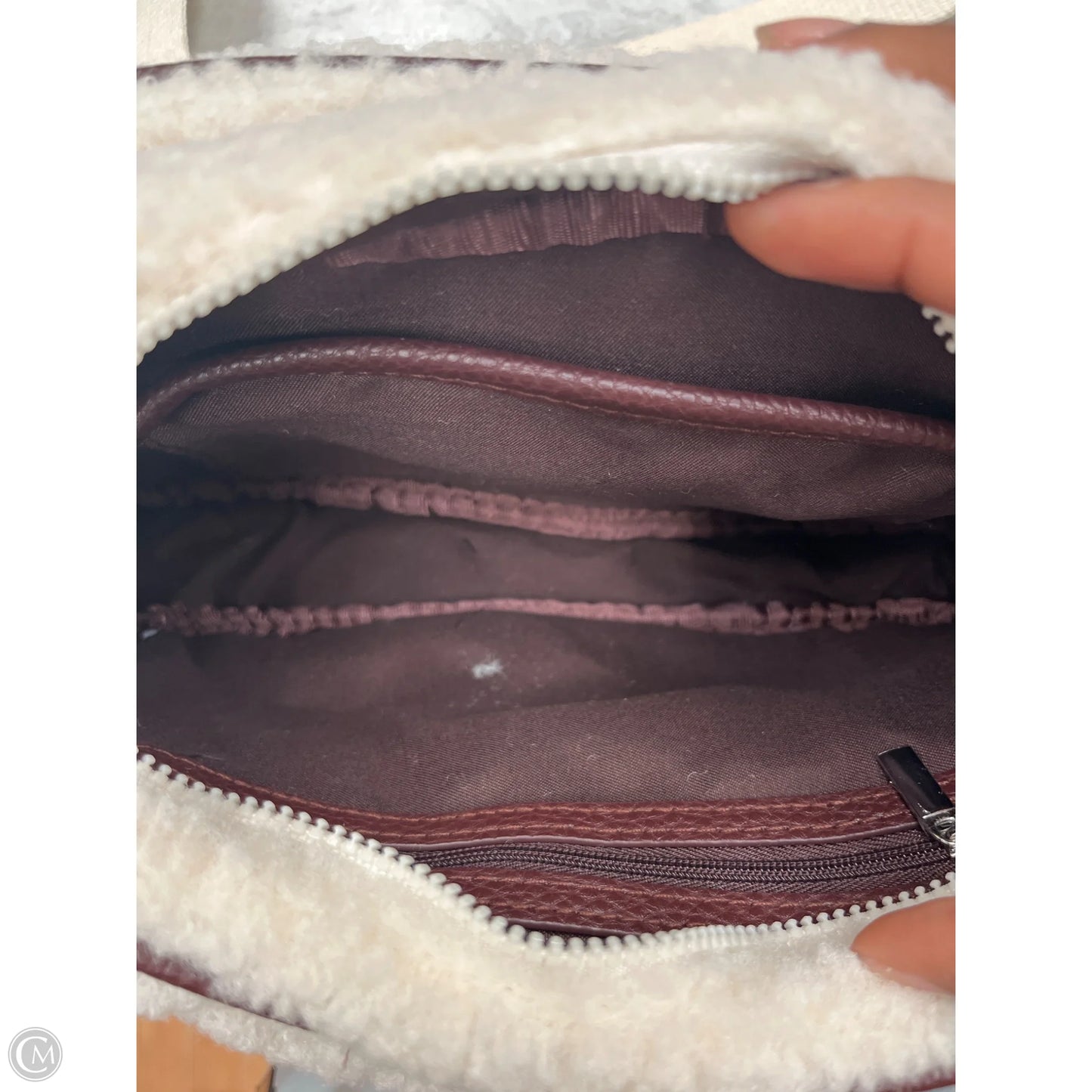 Crossbody By Laundry, Size: Medium