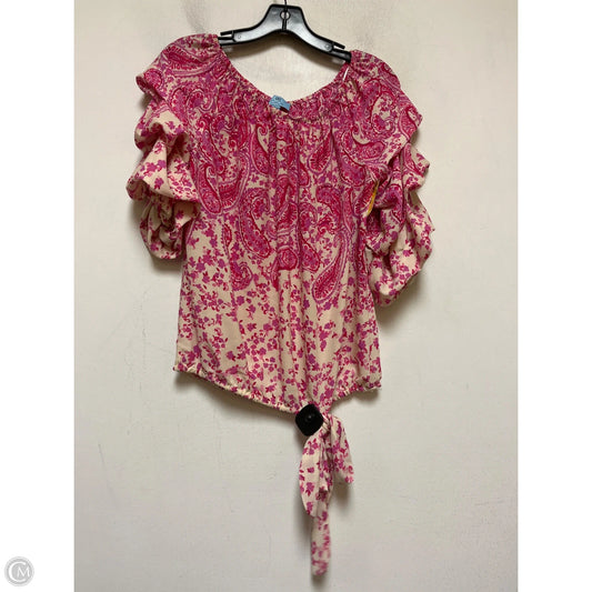 Top Short Sleeve By Cece In Cream & Pink, Size: S