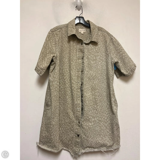 Dress Casual Short By Universal Thread In Animal Print, Size: L