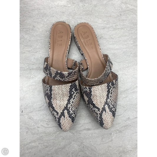 Shoes Flats By Able In Snakeskin Print, Size: 8