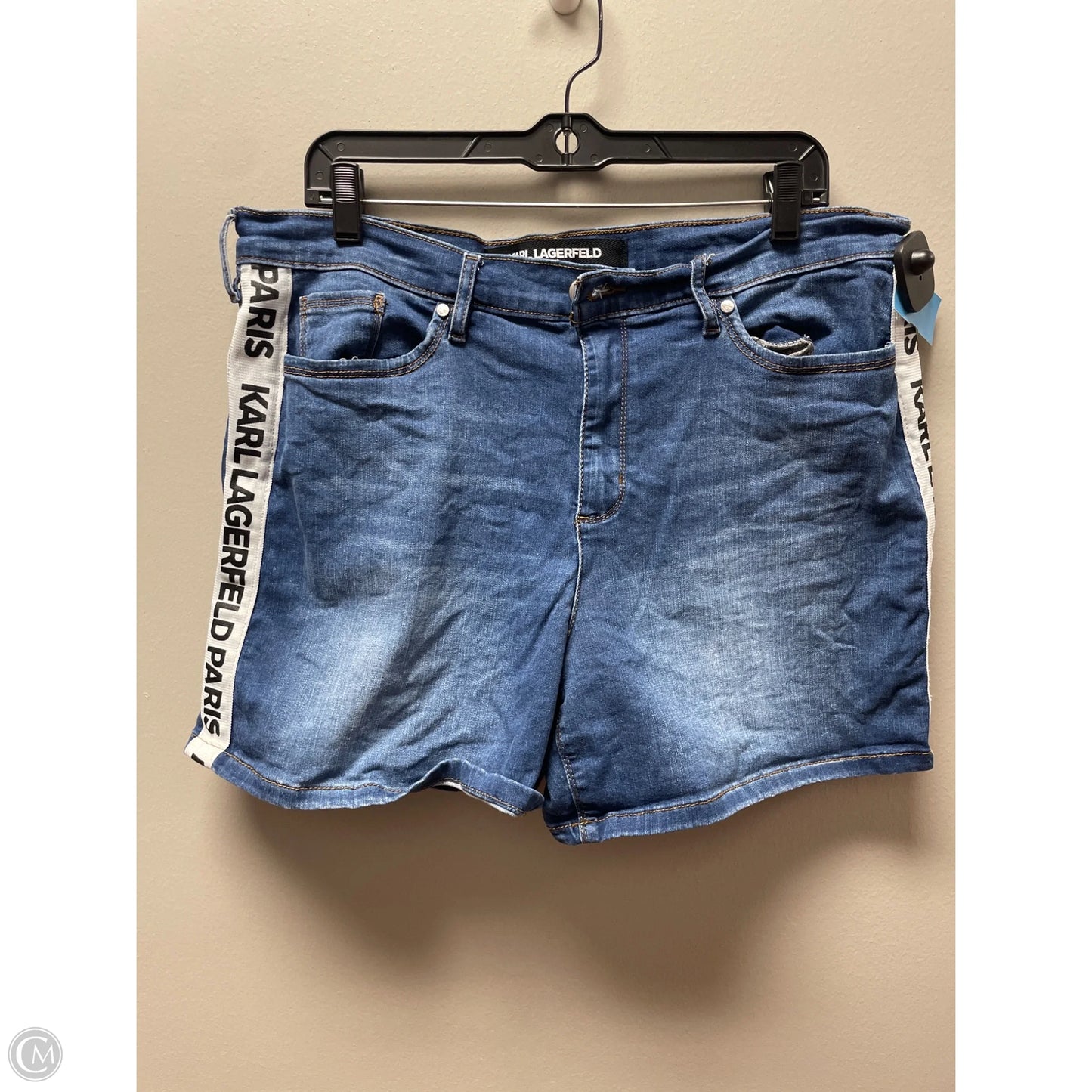 Shorts Designer By Karl Lagerfeld In Blue Denim, Size: 14