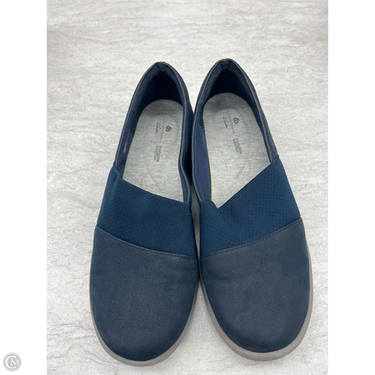 Shoes Flats By Clarks In Navy, Size: 8