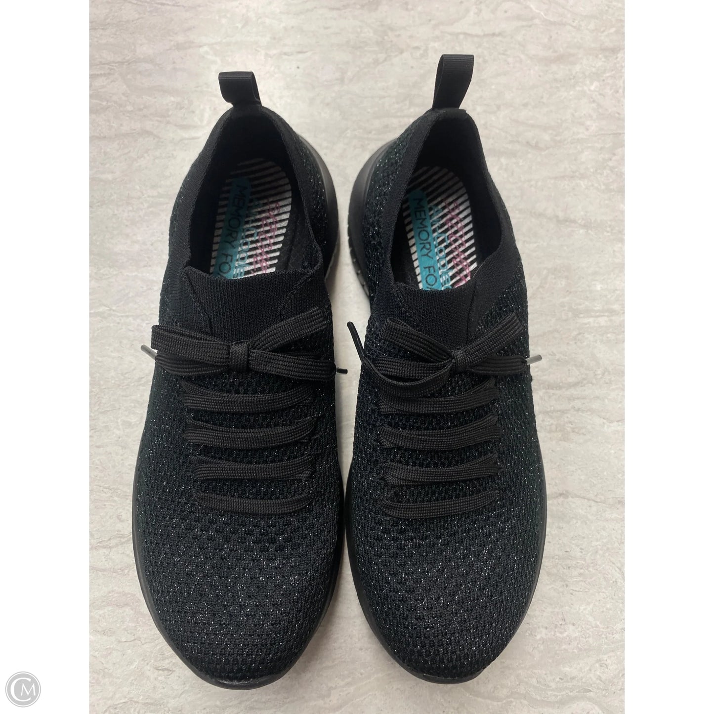 Shoes Sneakers By Skechers In Black & Silver, Size: 8.5