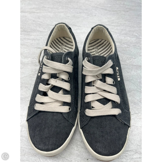 Shoes Sneakers By Taos In Grey, Size: 7