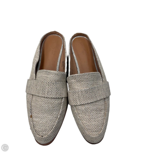 Shoes Flats By Universal Thread In Grey & Tan, Size: 6