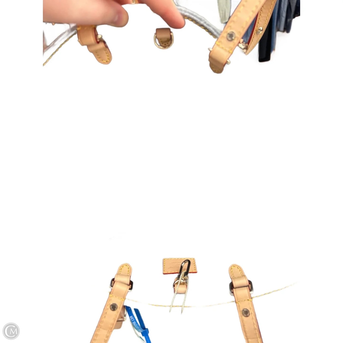 Handbag Luxury Designer By Louis Vuitton, Size: Medium