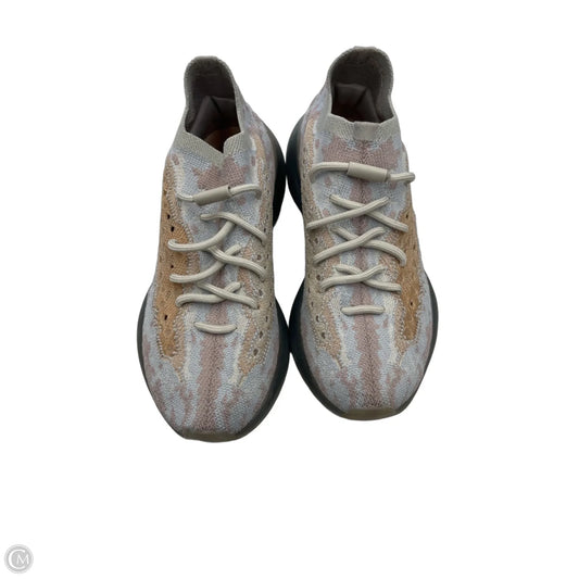 Shoes Luxury Designer By Yeezy In Grey, Size: 9.5