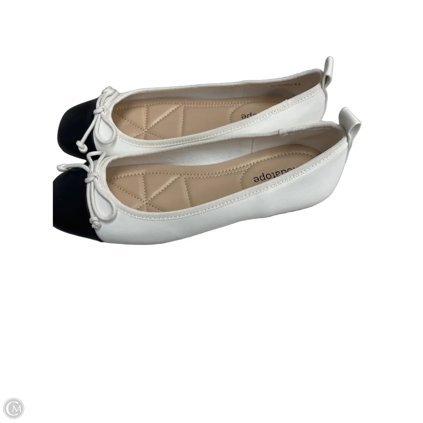 Shoes Flats By Clothes Mentor In Black & White, Size: 8.5