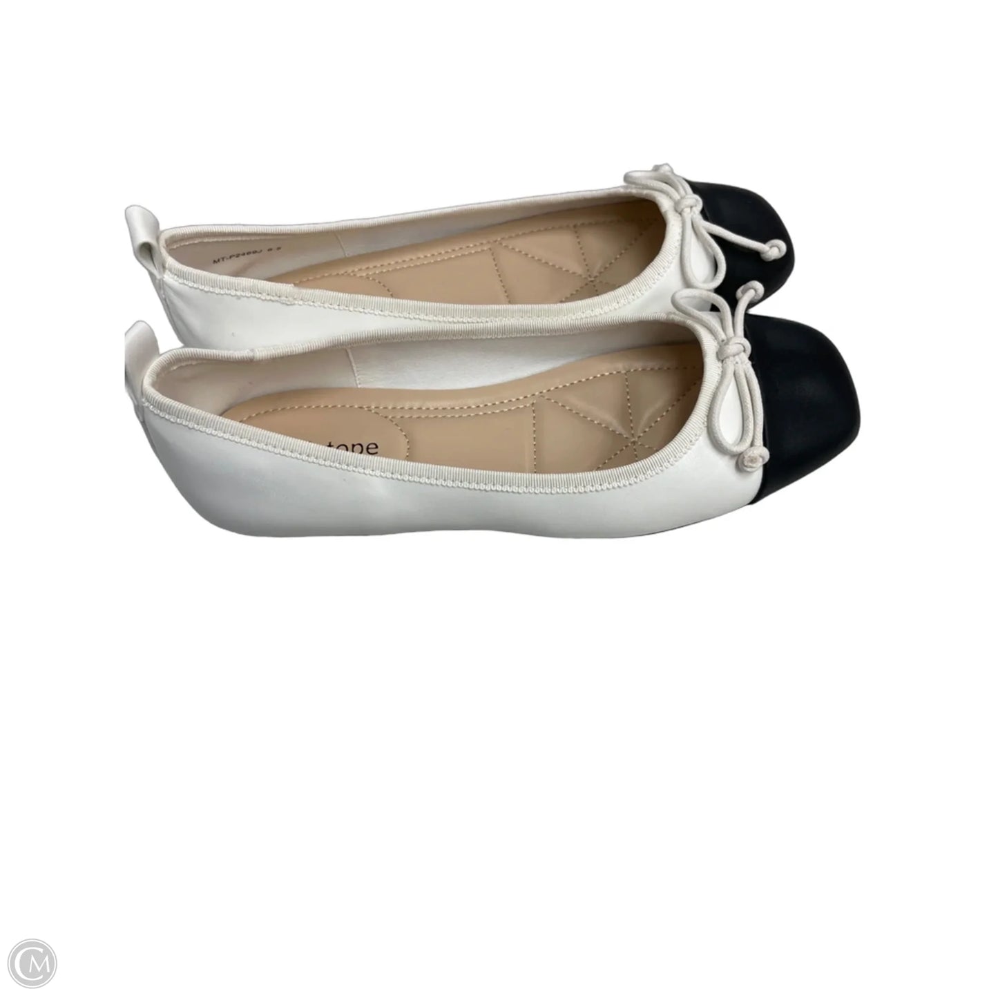 Shoes Flats By Clothes Mentor In Black & White, Size: 8.5