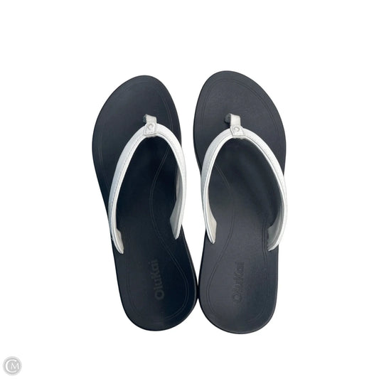 Sandals Flip Flops By Olukai In White, Size: 8