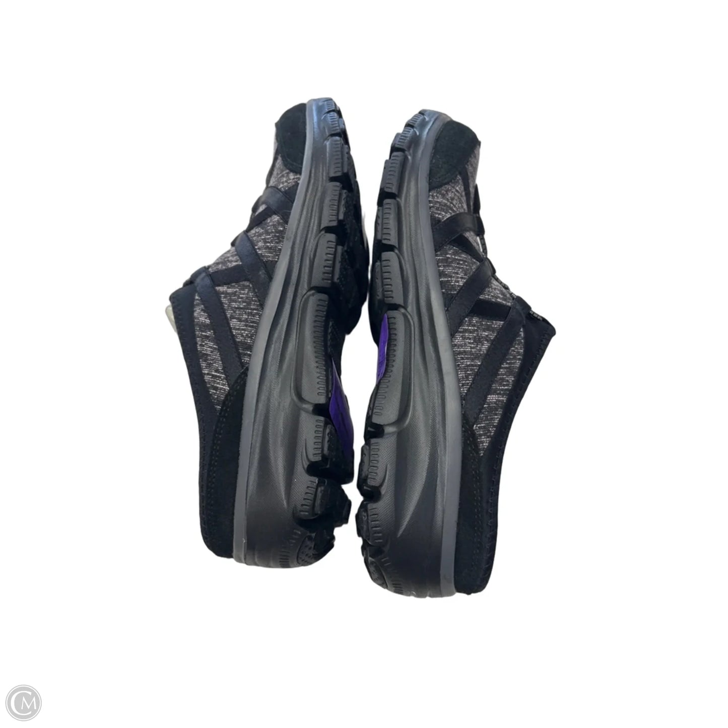 Shoes Flats By Skechers In Black & Grey, Size: 8