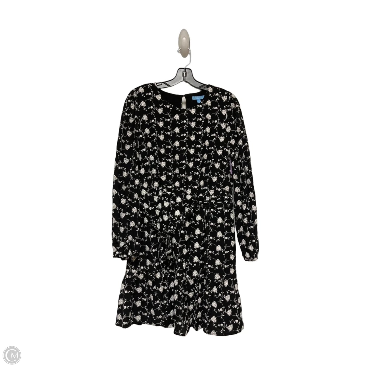 Dress Casual Short By Draper James In Black & White, Size: M