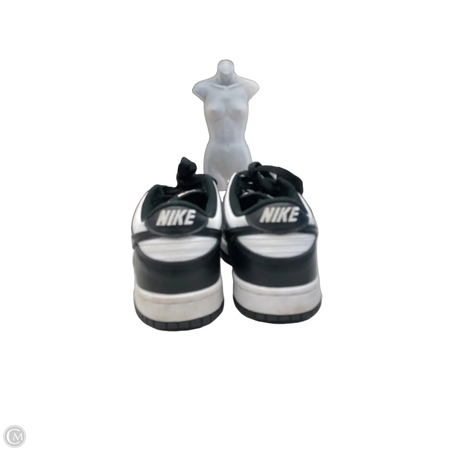 Shoes Sneakers By Nike In Black & White, Size: 8