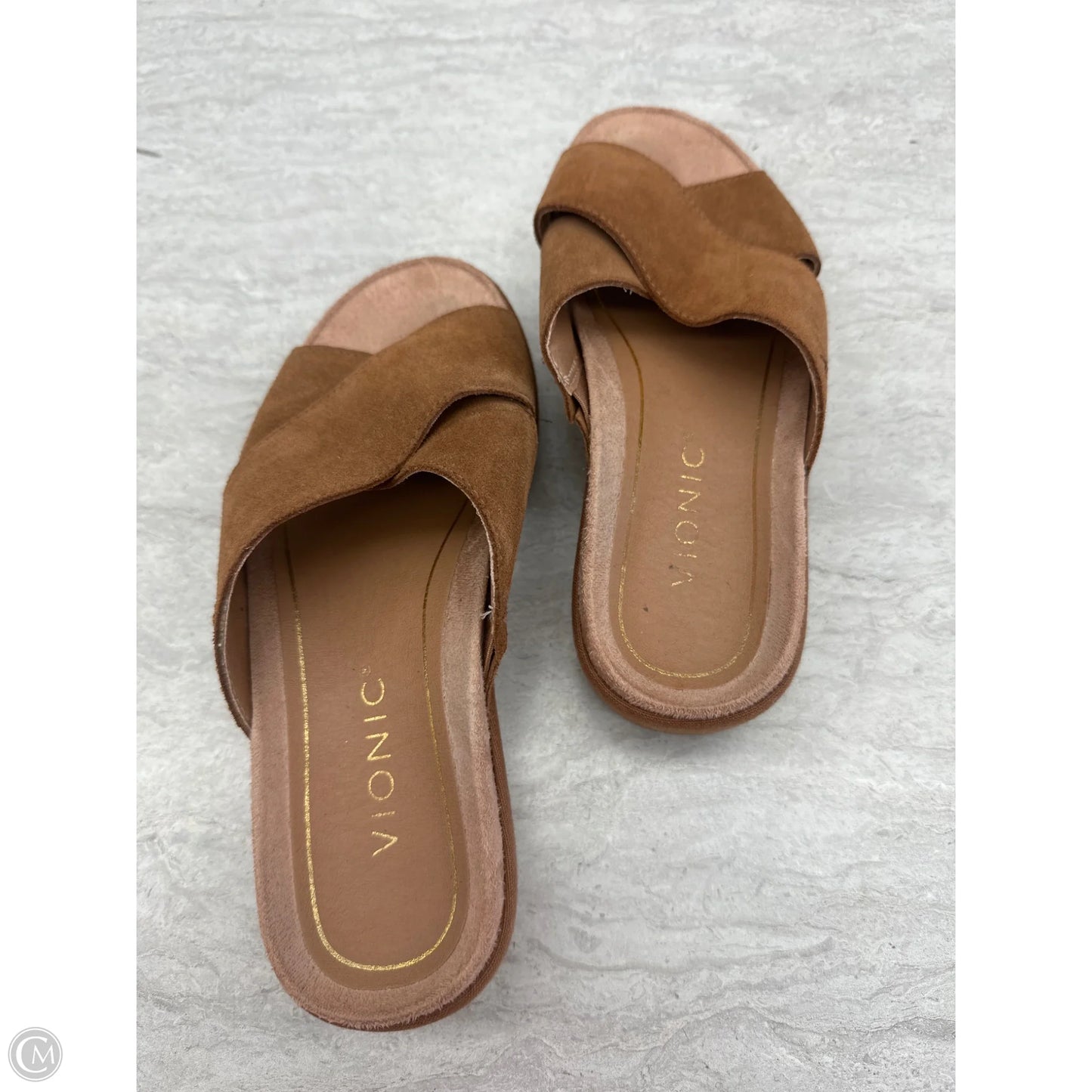 Sandals Flats By Vionic In Brown, Size: 5