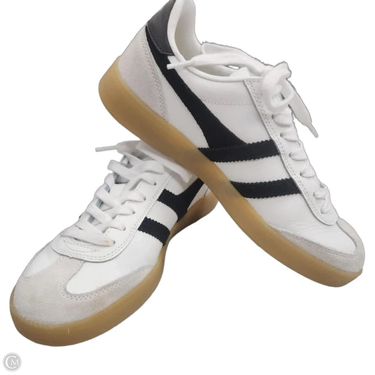 Shoes Sneakers By Gola In Black & White, Size: 7