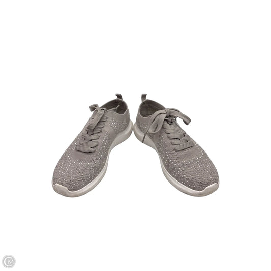 Shoes Sneakers By Clarks In Grey & Silver, Size: 8