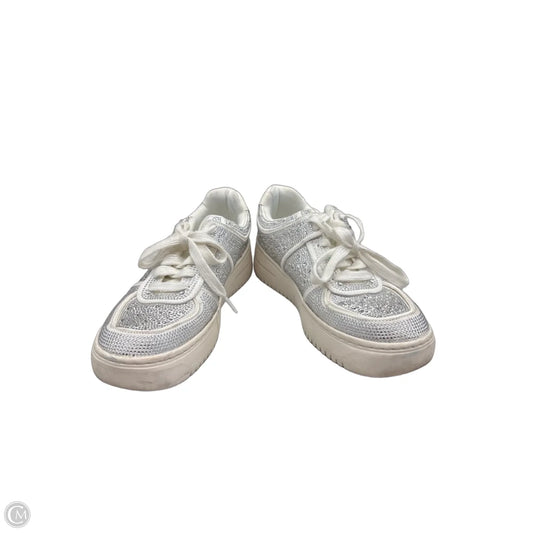 Shoes Sneakers By Wild Pair In Silver & White, Size: 8.5