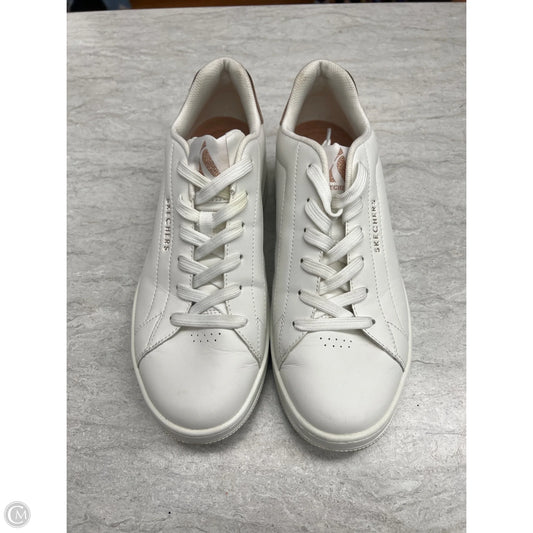 Shoes Sneakers By Skechers In White, Size: 10