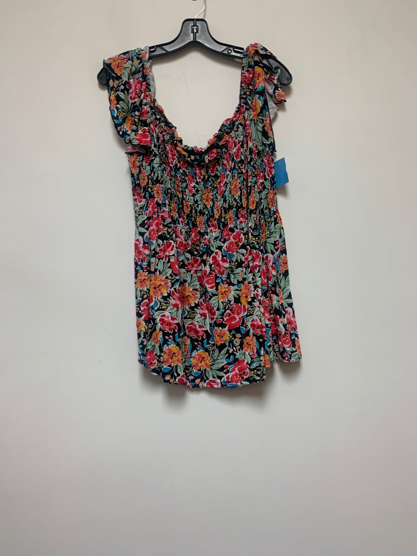 Top Sleeveless By Torrid  Size: 2x