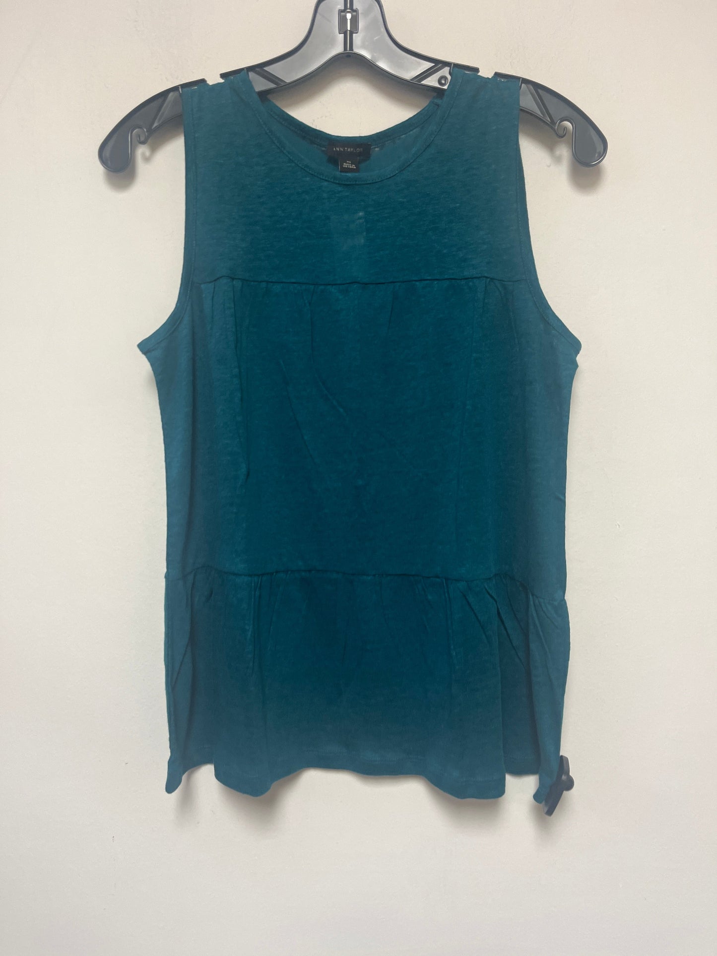 Top Sleeveless By Ann Taylor  Size: Xs